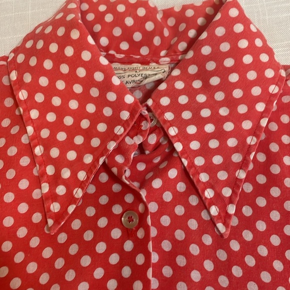 Vintage, made in USA white and red polkadot tie front top. - Picture 8 of 9